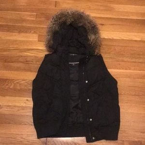 GAP Black Puff Vest with Fur Hood Sz M